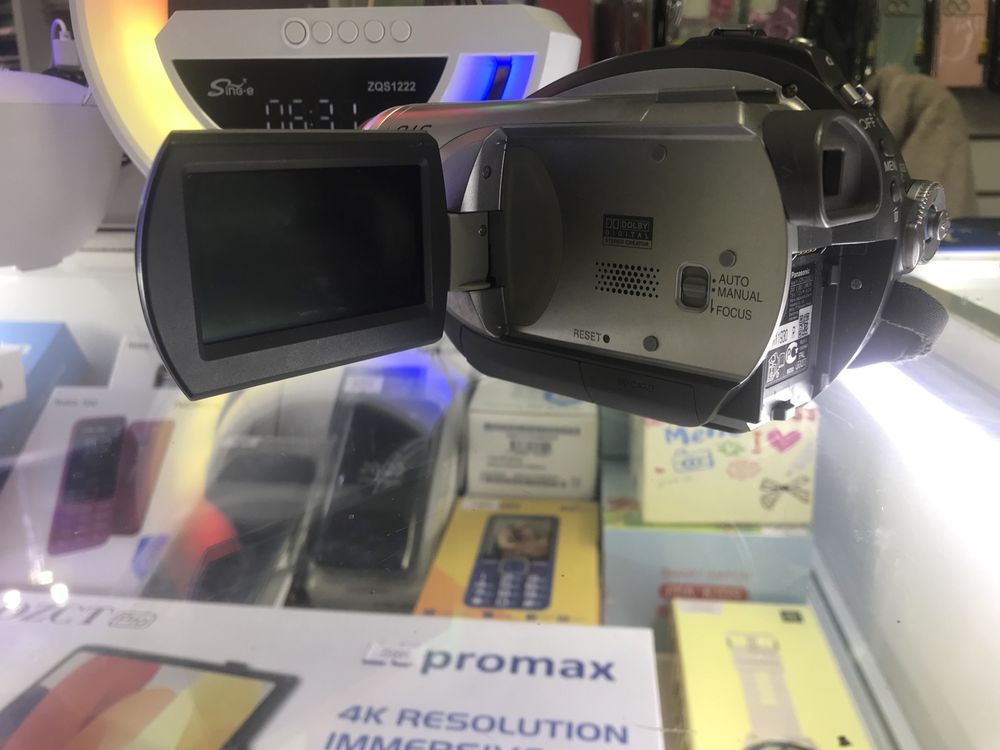 Продам видео камеру