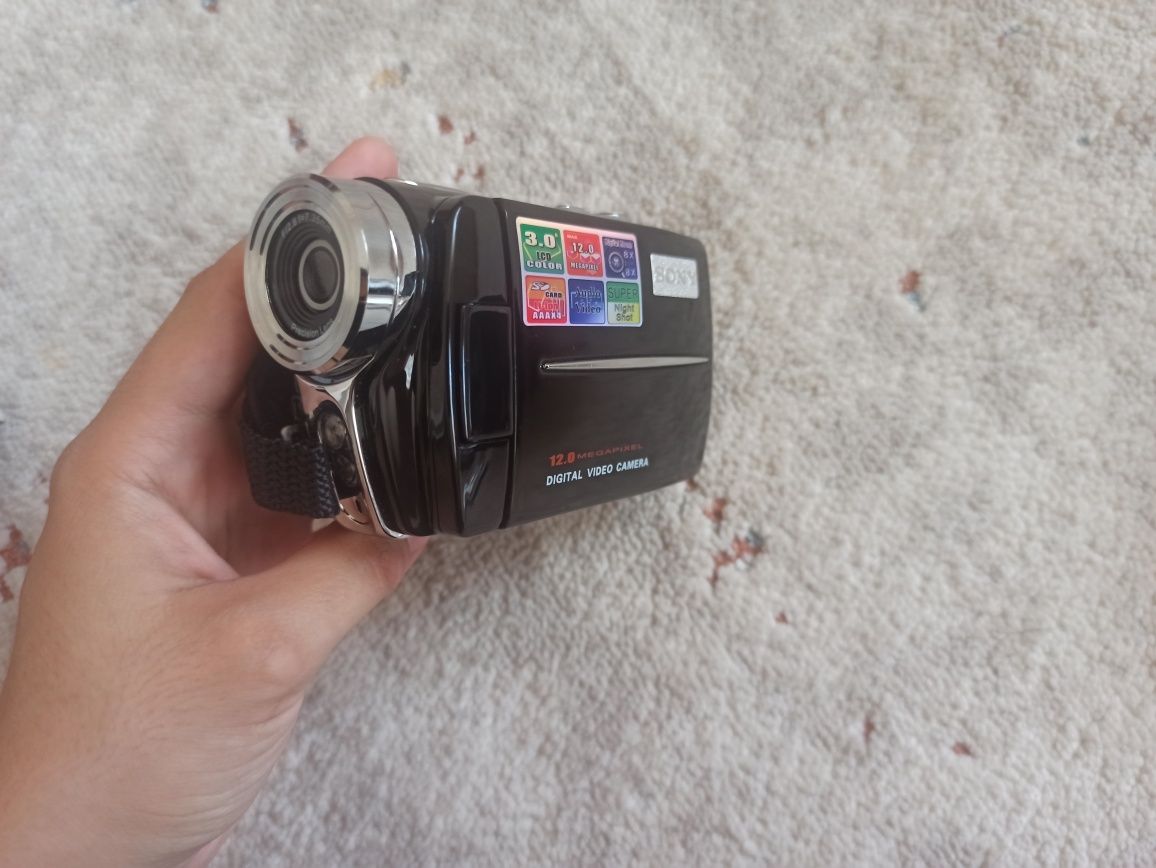 Sony v8 digital video camera