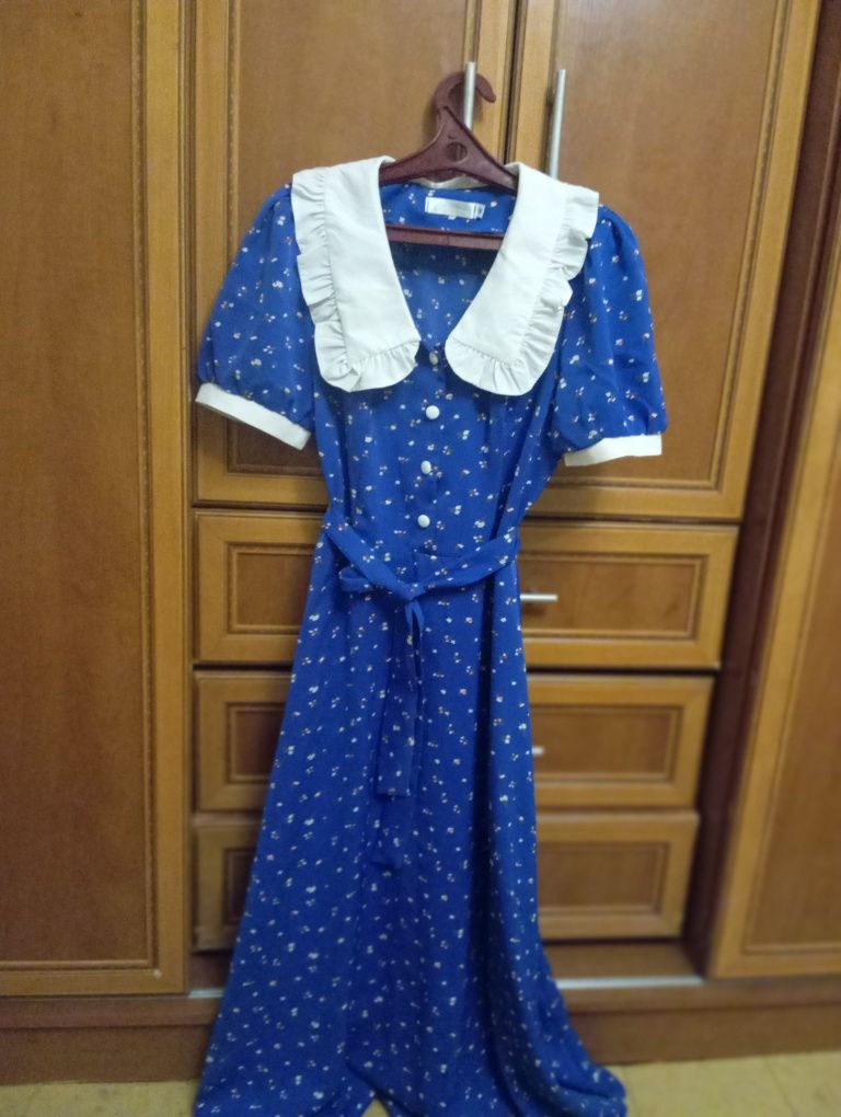 Платья вечерный продам