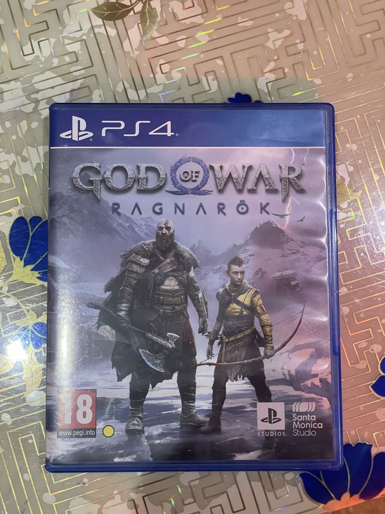 Игры на пс4  в хорошем состояние .
