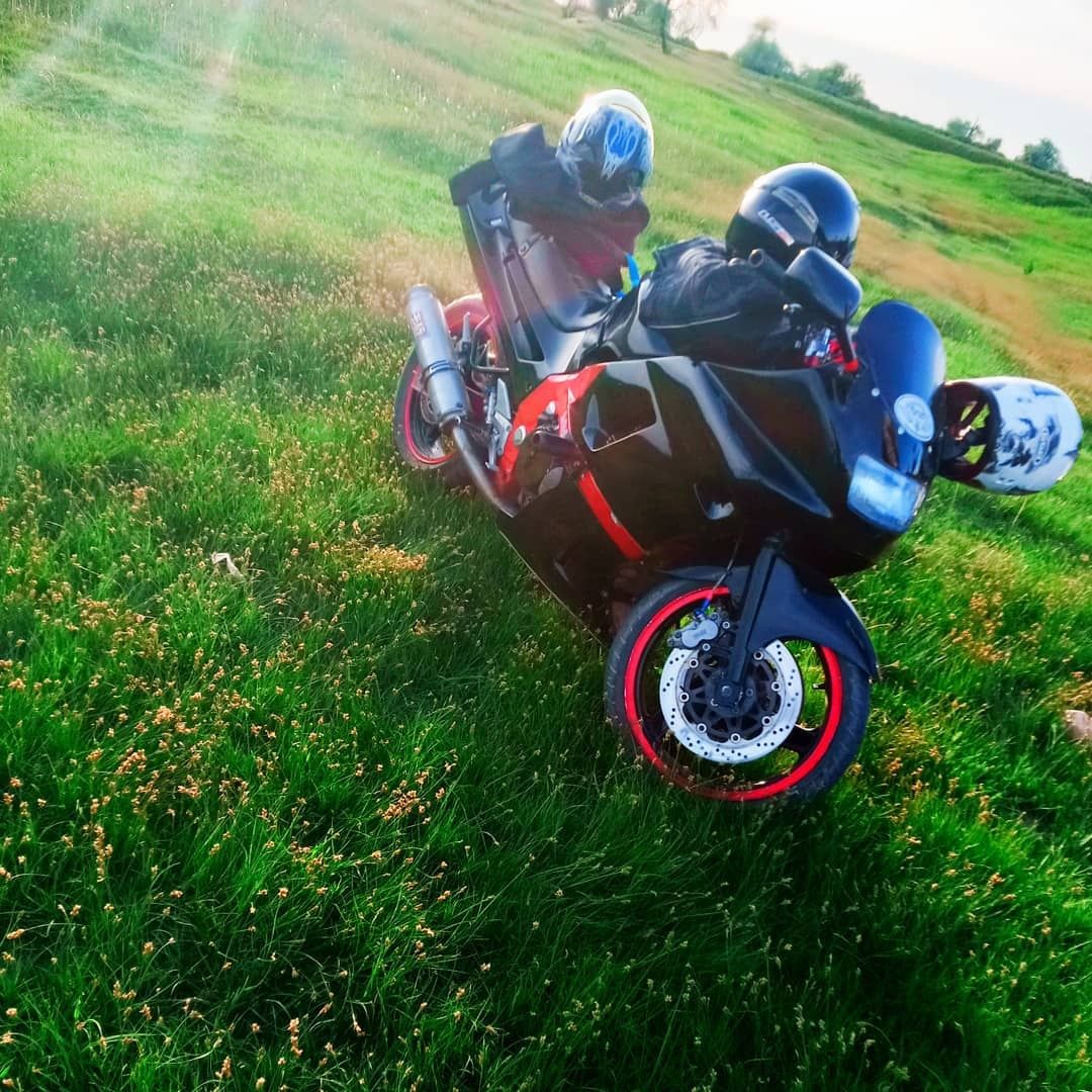 Kawasaki zzr600 продам обмен