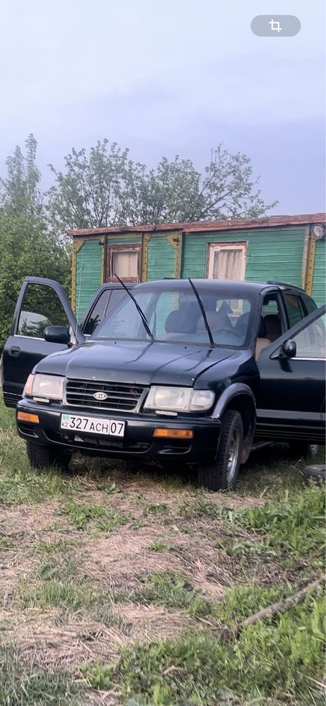 Срочно Продаю машину.