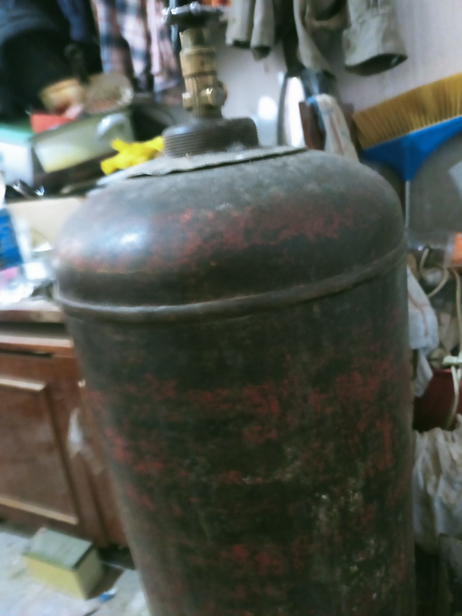 Продам большой баллон