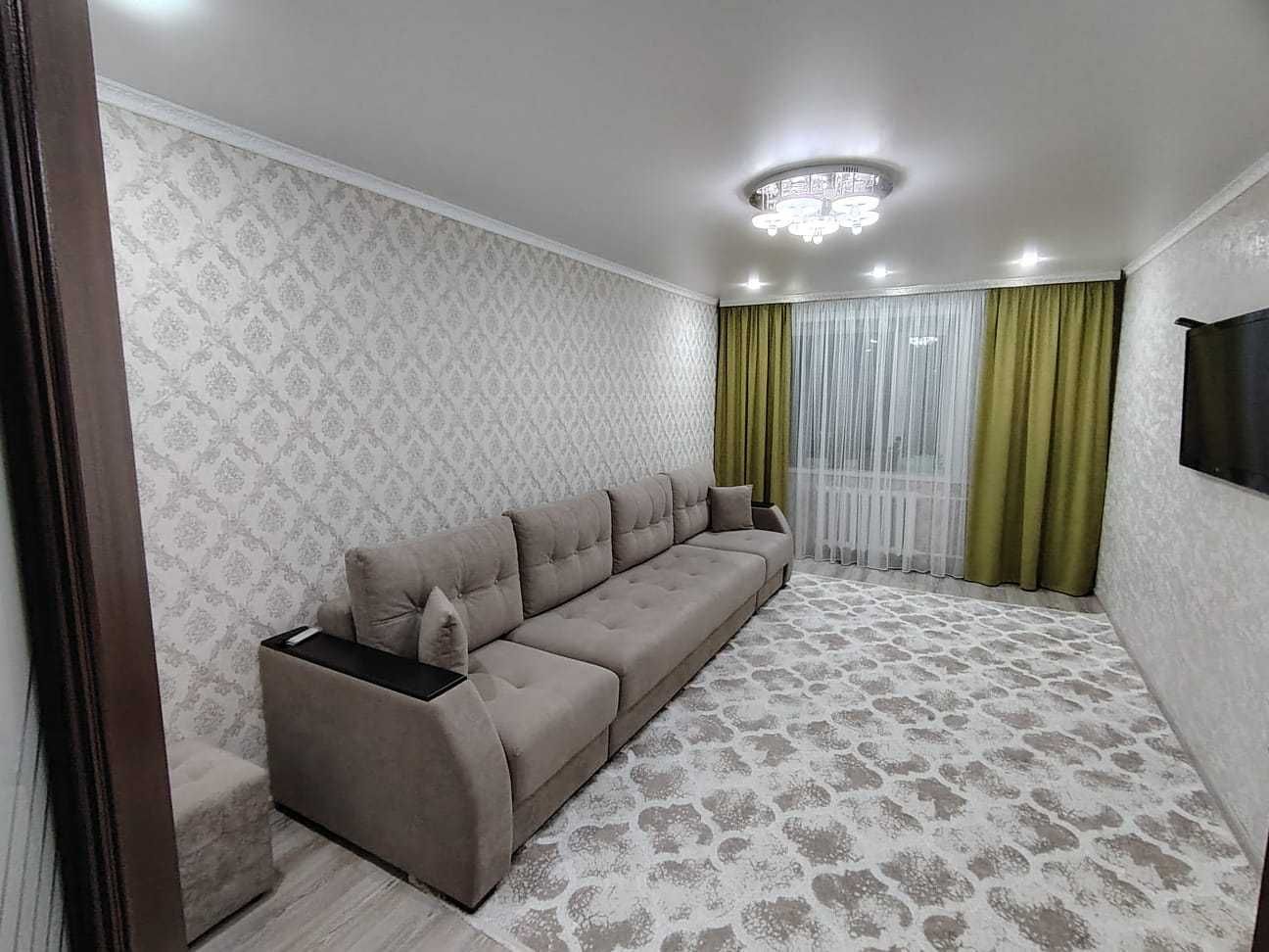 Продам 4к НОВОСТРОЙКУ 106 м.кв.с ремонтом и мебелью!!!
