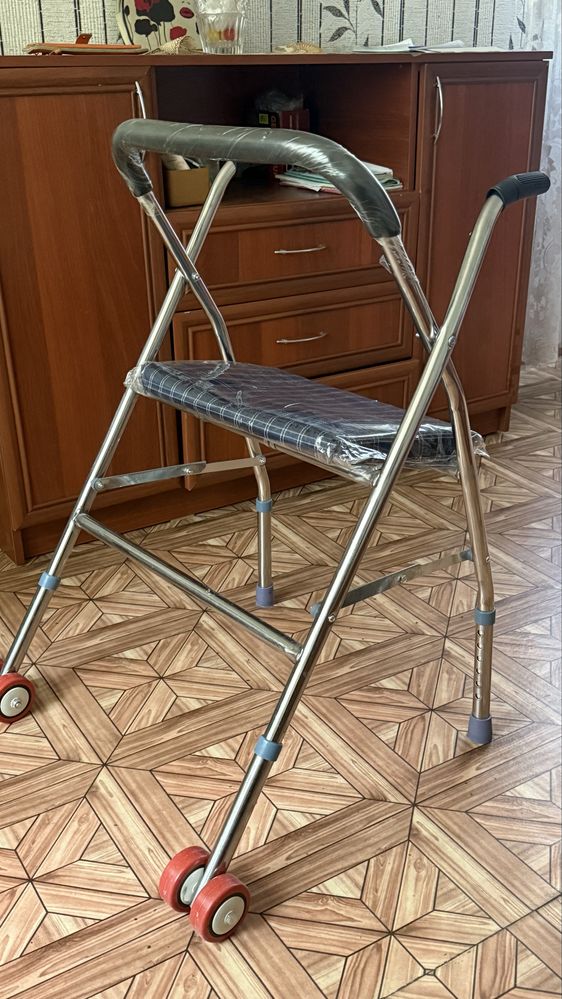 Продам ходунки дл взрослых