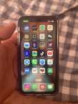 Iphone xr в хорошом состоянии