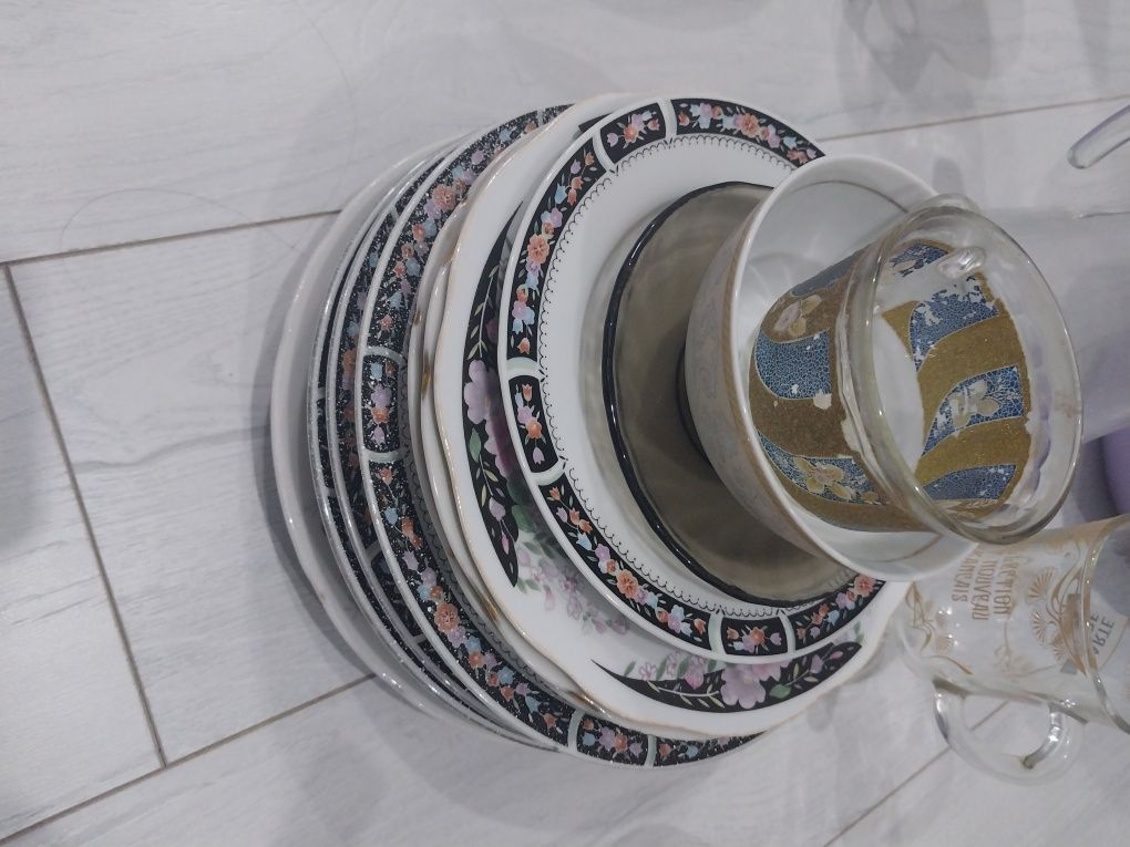 Продам посуду для дачи.бу