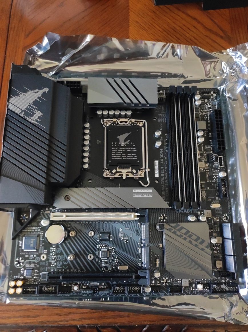 Материнская плата Gigabyte Z690M Aorus Elite AX DDR4, сокет 1700