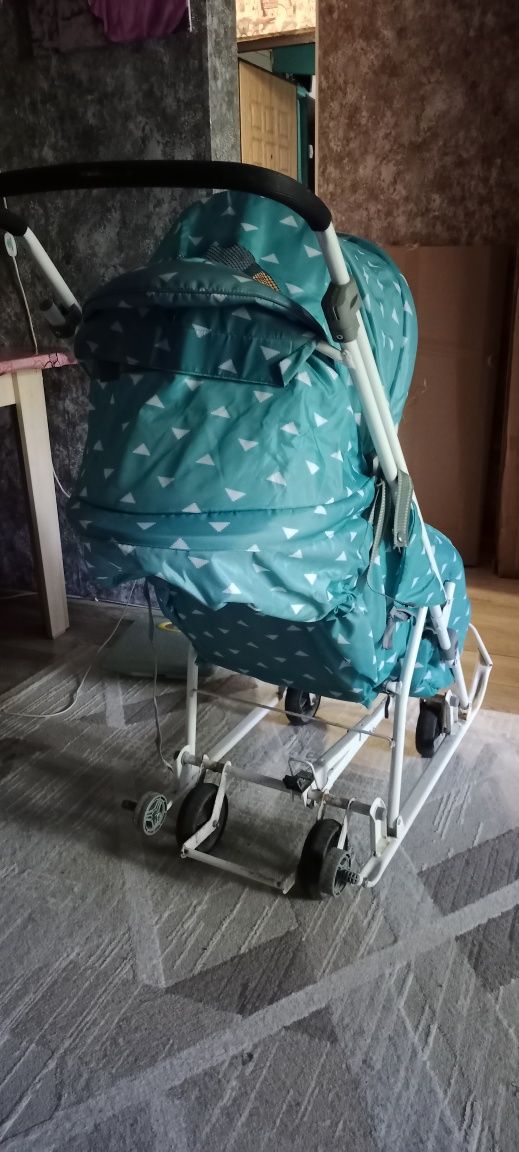Продам санки детские