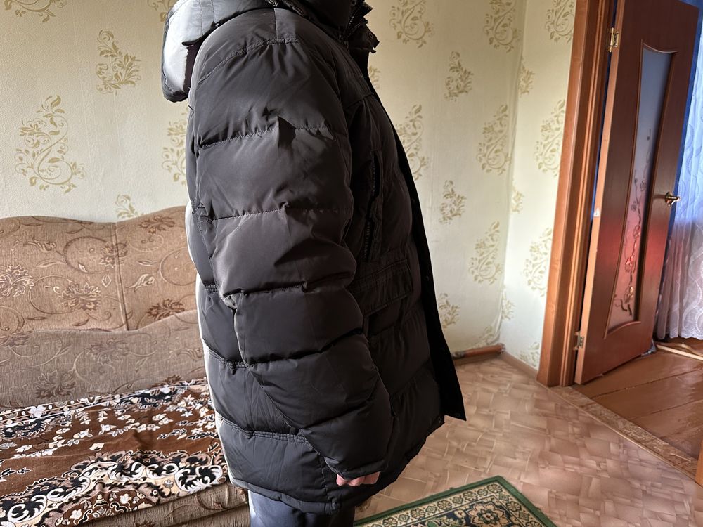 Отличный Пуховик 66р-р. Большой