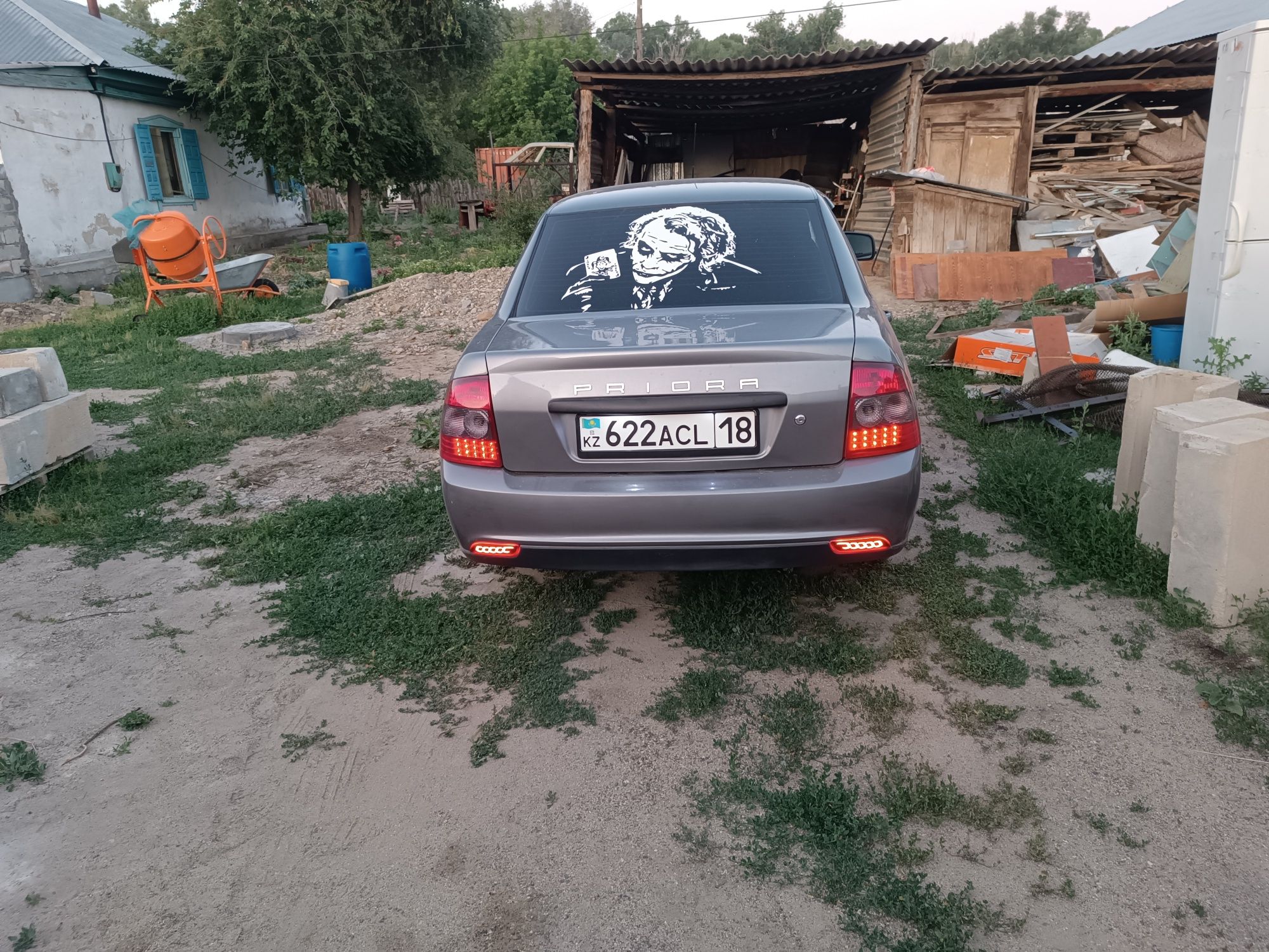 Продам Приору 2012