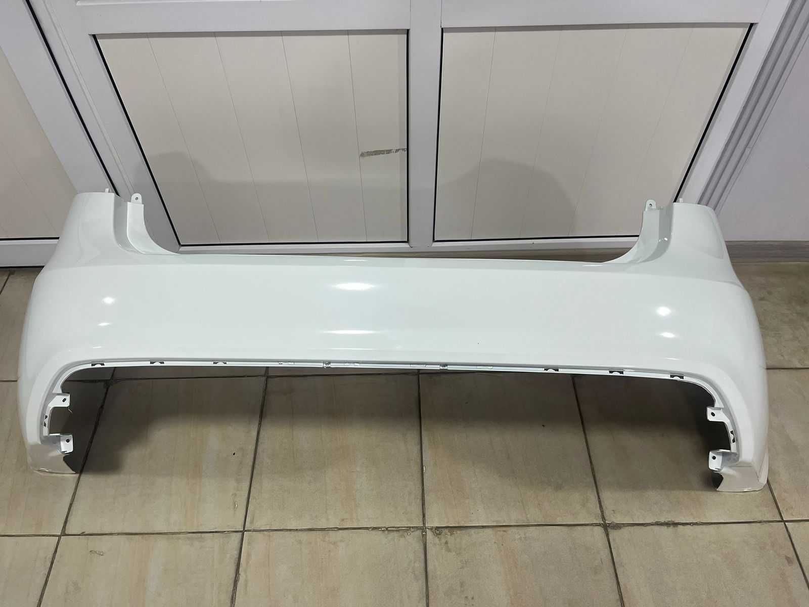 Бампер крашенный Киа Рио хундай акцент Hyundai Accent Kia Rio  Solaris