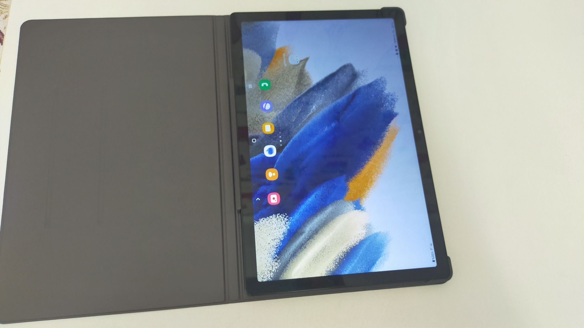 Планшет новый Samsung Galaxy Tab A8 с чехлом (ЧЕХОЛ МАГНИТНЫЙ)