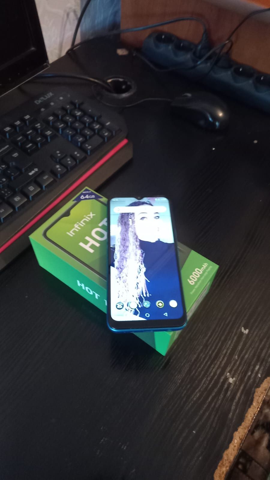 Продам срочно Infinix HOT.10i дёшево