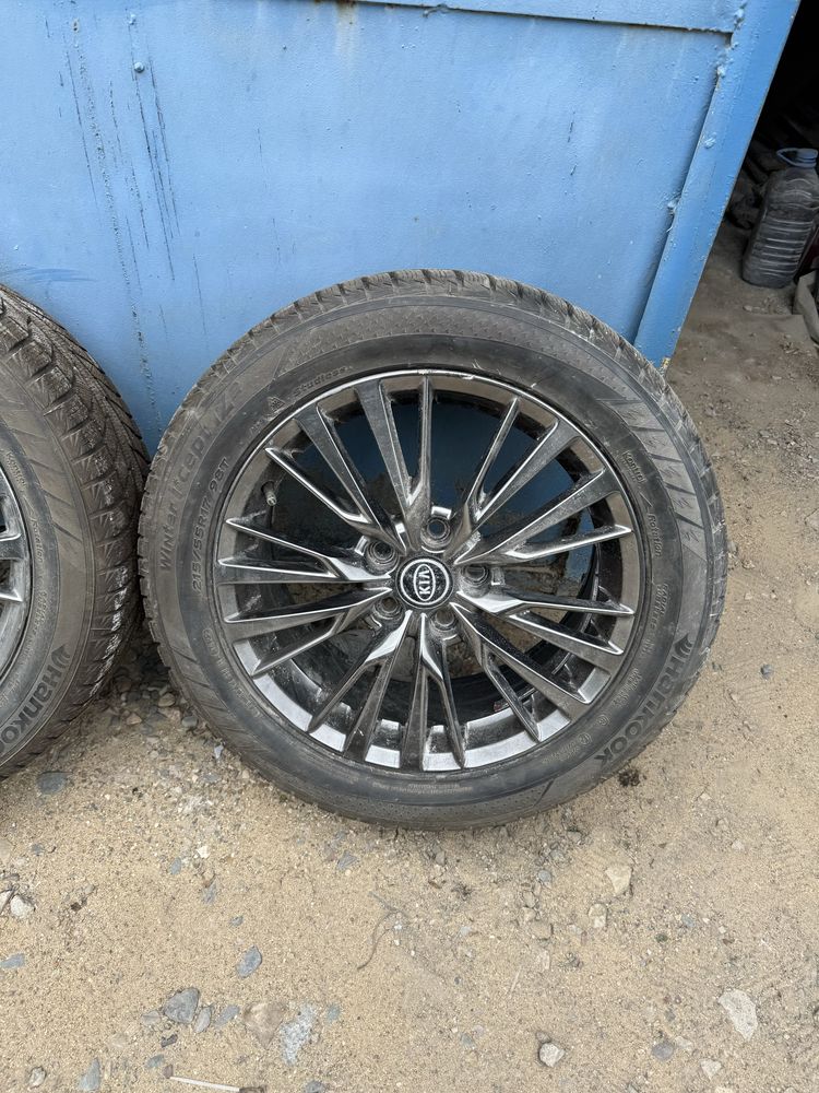 Продам зимнии колеса