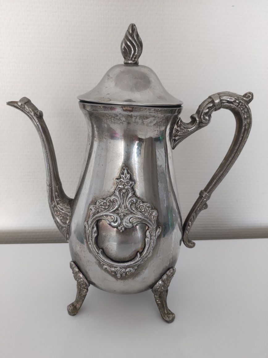 Продам металлический чайник