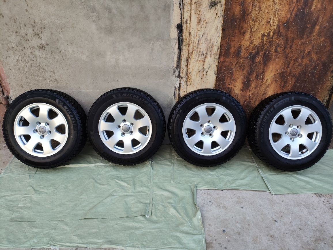 Продам 195/65/15  зимнюю резину Michelin
