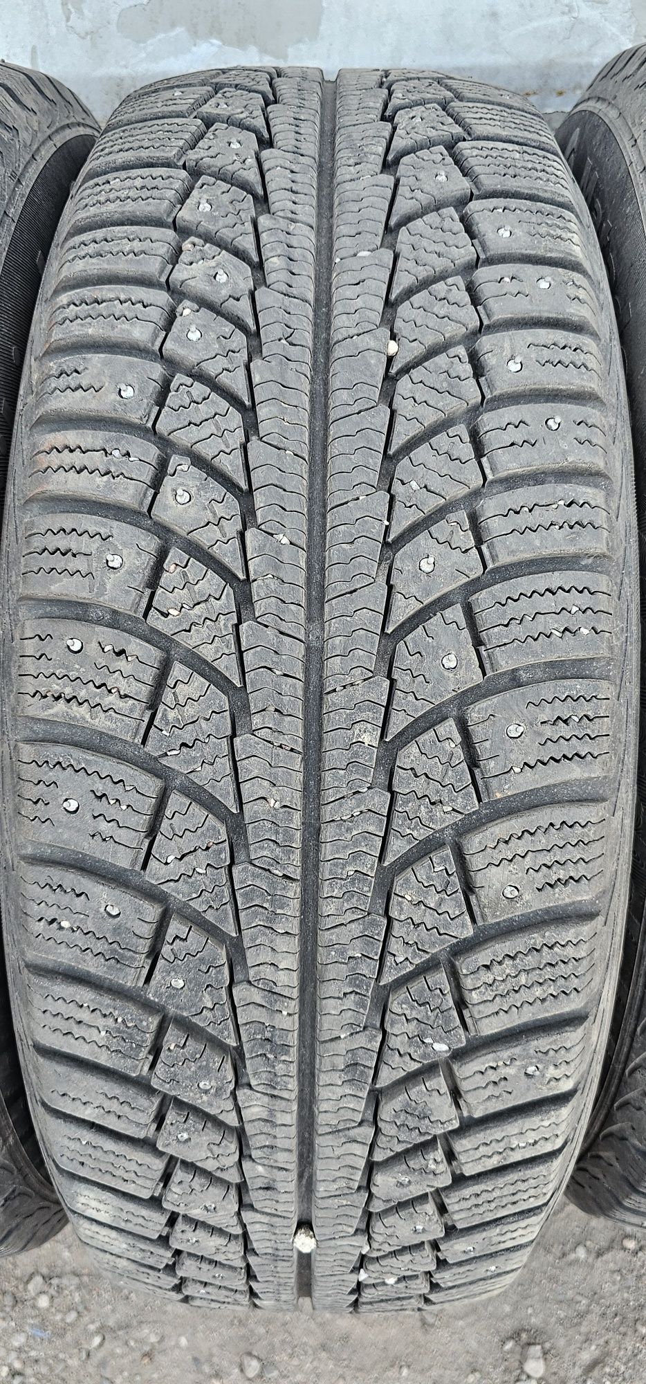 Зимние шины 235 65 R17, Matador Sibir ICE2.