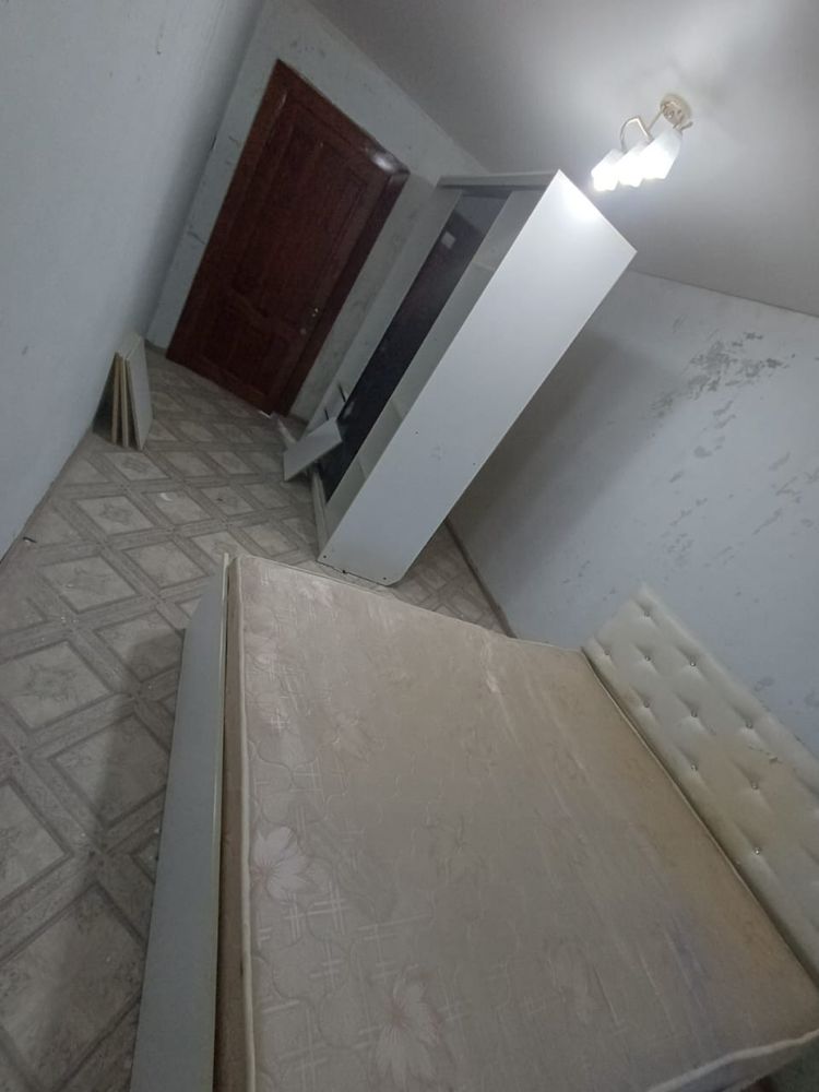 Спальный гарнитур