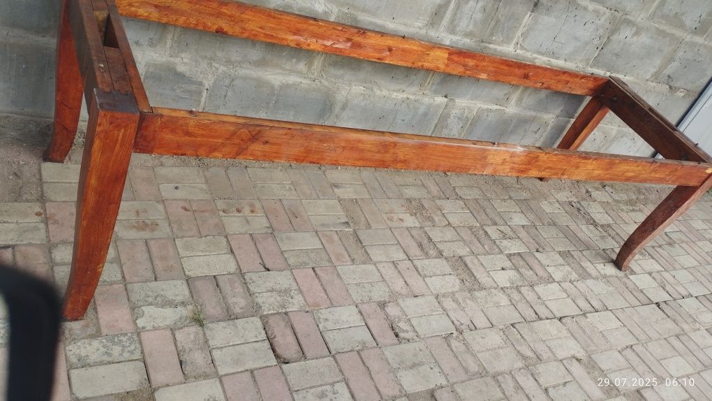 Продам деревянное основание стола.
