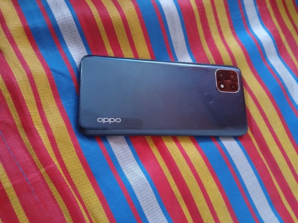 Продам сотвый телефон OPPO A15 утюг сср