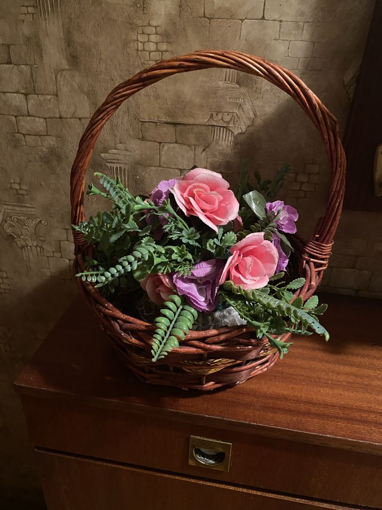 Корзинки плетеные разные