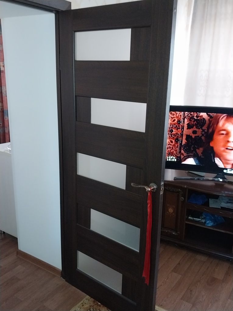 Продам двери разные