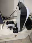 Sony Playstation 5 + 2 джойстика срочно