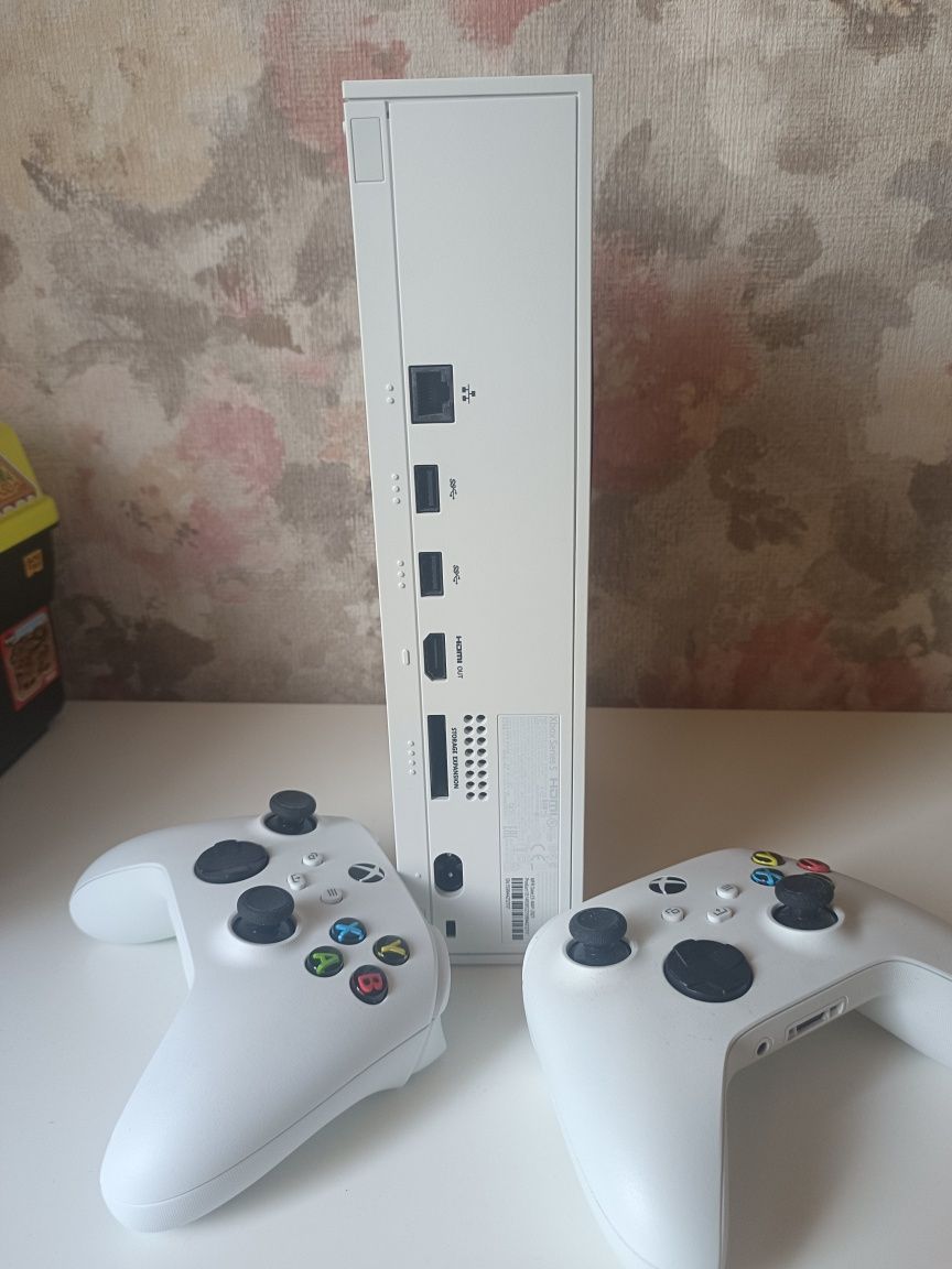 Игровая приставка Xbox Series S