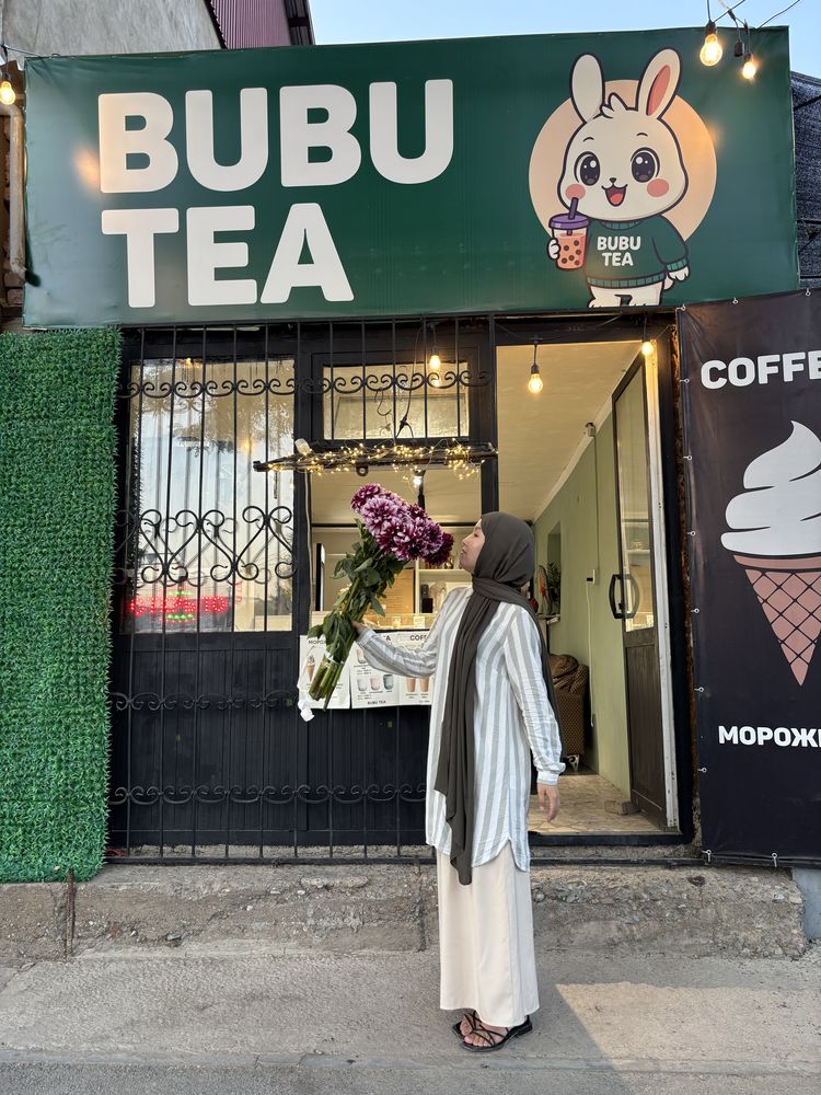 Котенок с Bubble tea