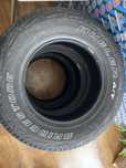 Продам покрышки bridgestone dueler