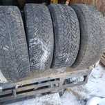 Продам шины 215/65 R16