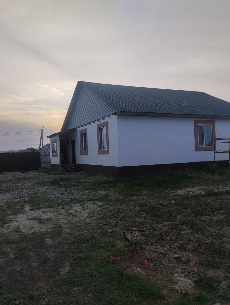Уи сатылады . Продам дом. Мр Көктал..