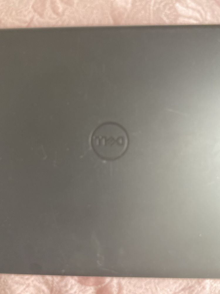Ноутбук Dell в хорошем состоянии