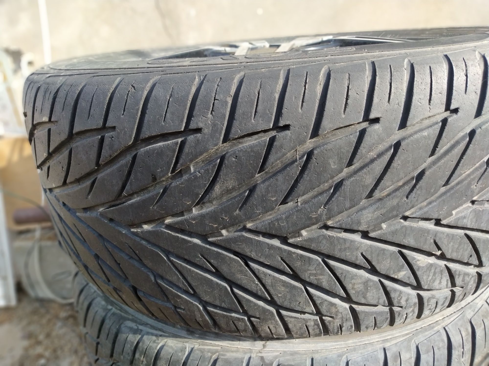 Шины Toyo S.T R20