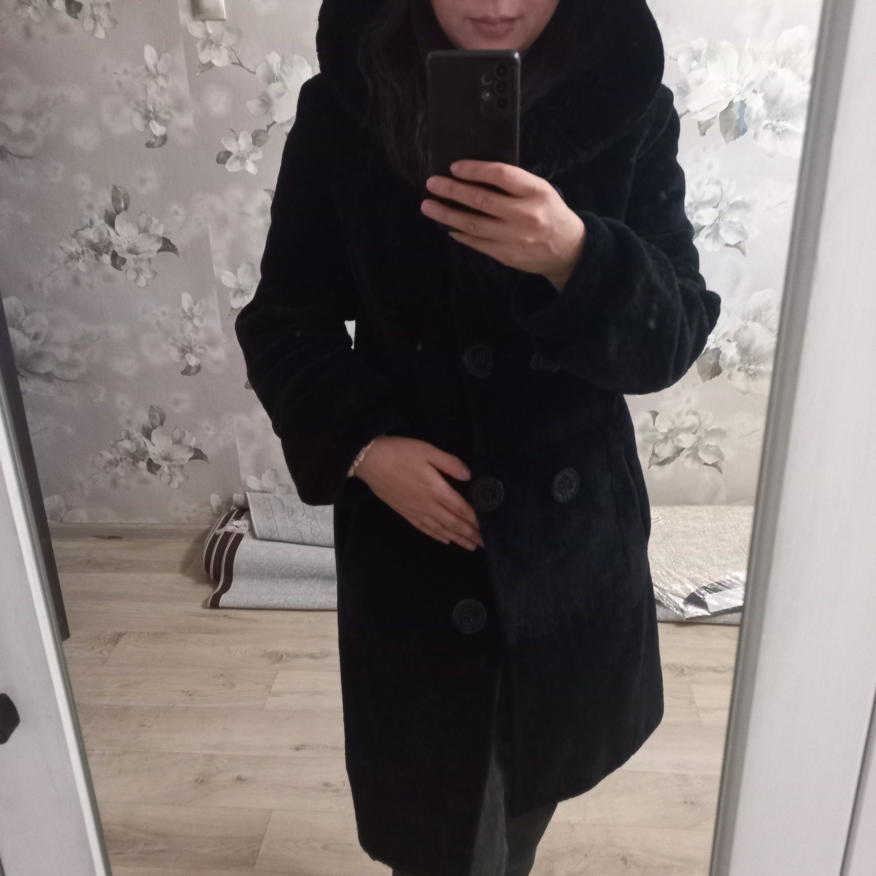 Продаю дублёнку в отличном состоянии