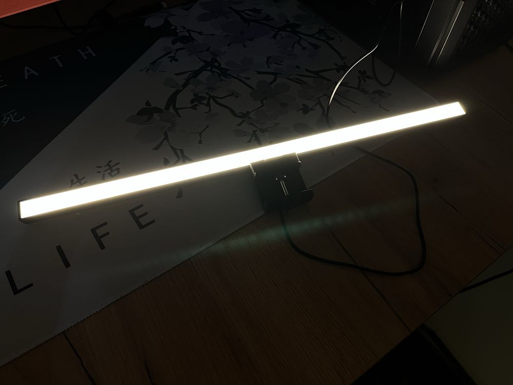 Screen Lightbar на монитор