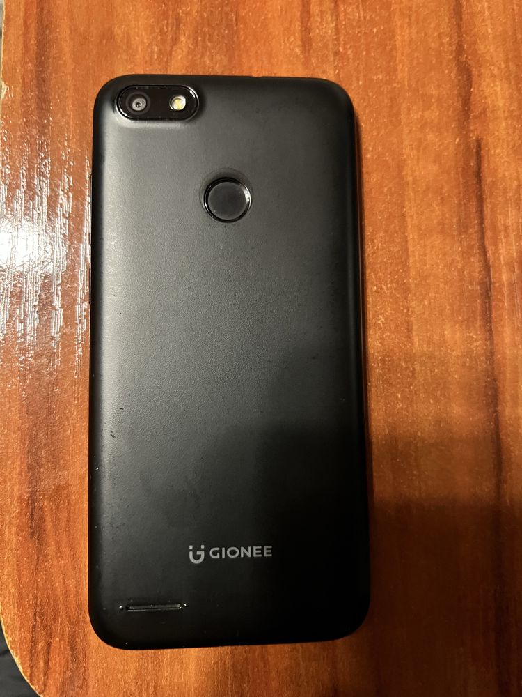 Смартфон Gionee F205