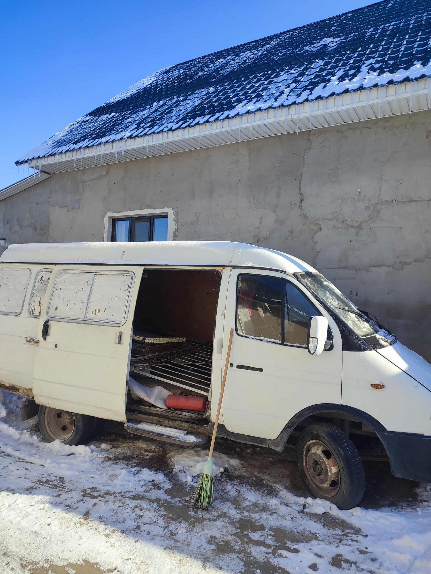 Газель цельнометаллический