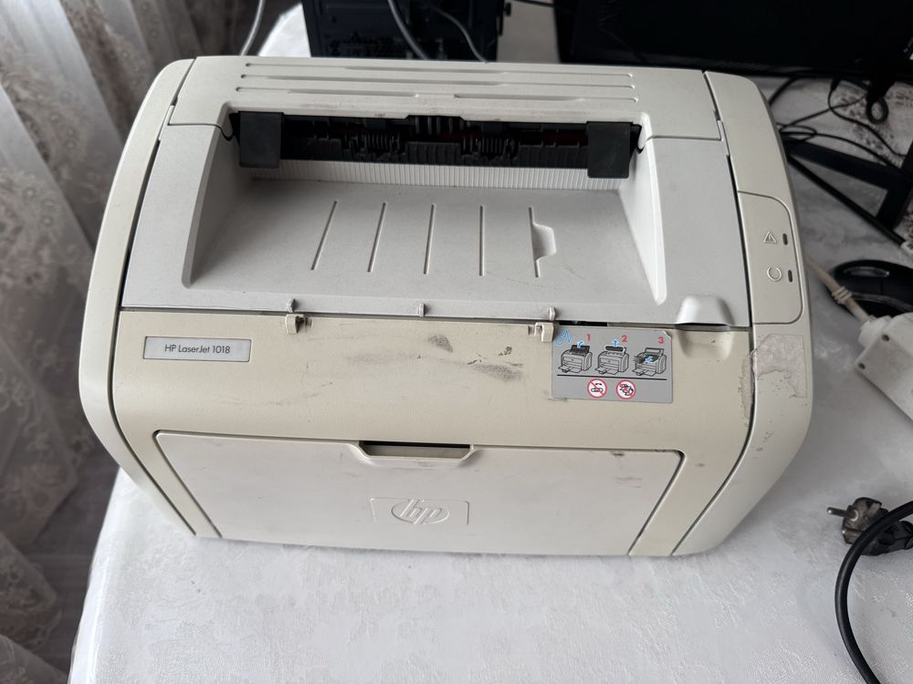 Принтер HP LaserJet 1018