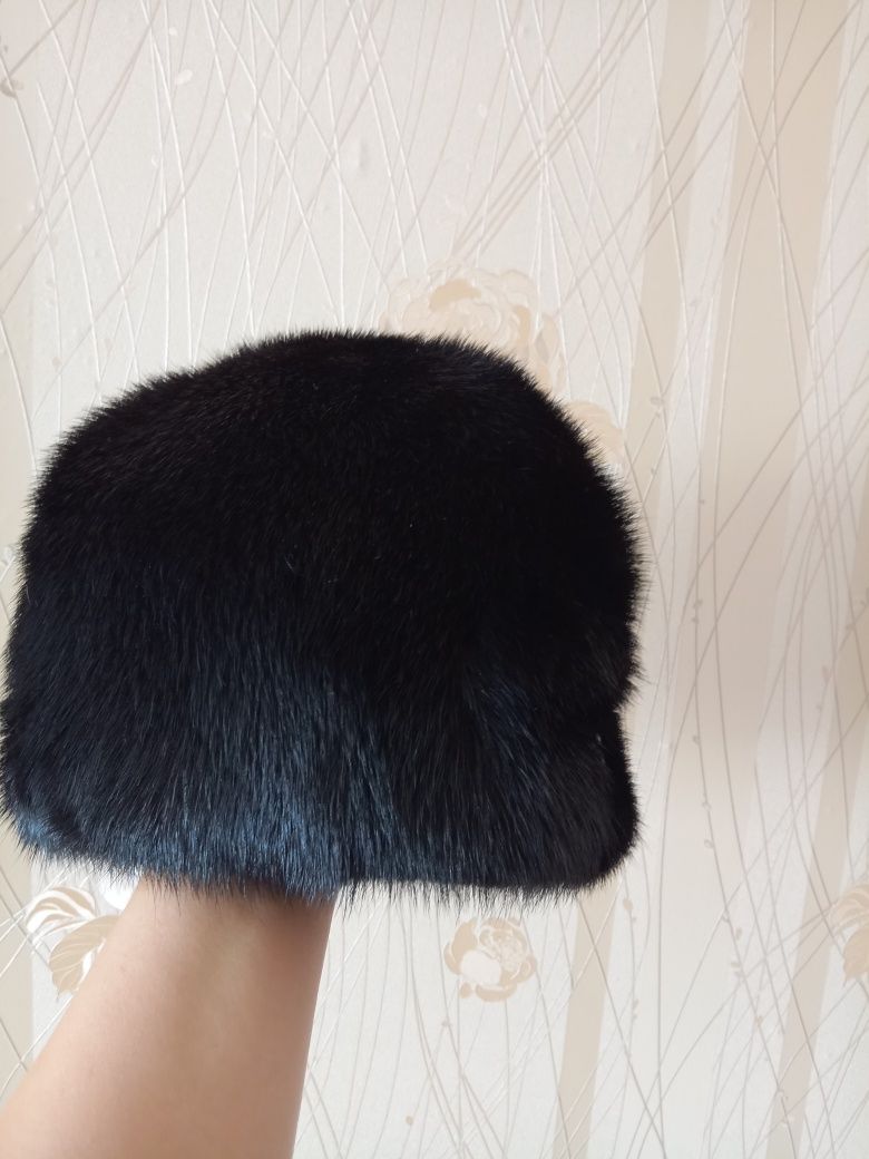 Продам норковые шапки