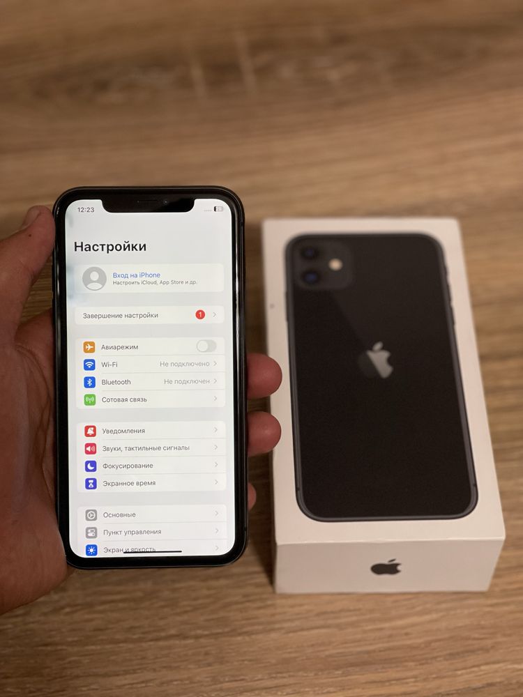 Продам IPHONE 11