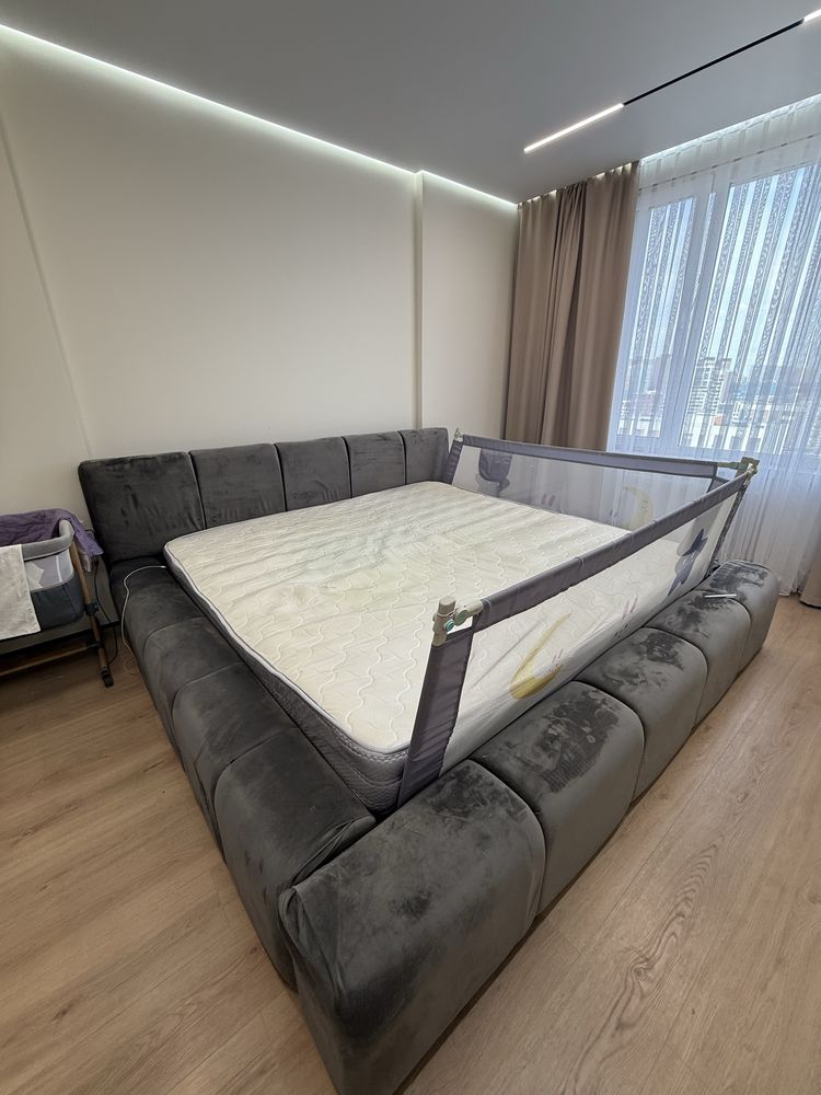 Срочно продам кровать 200/200