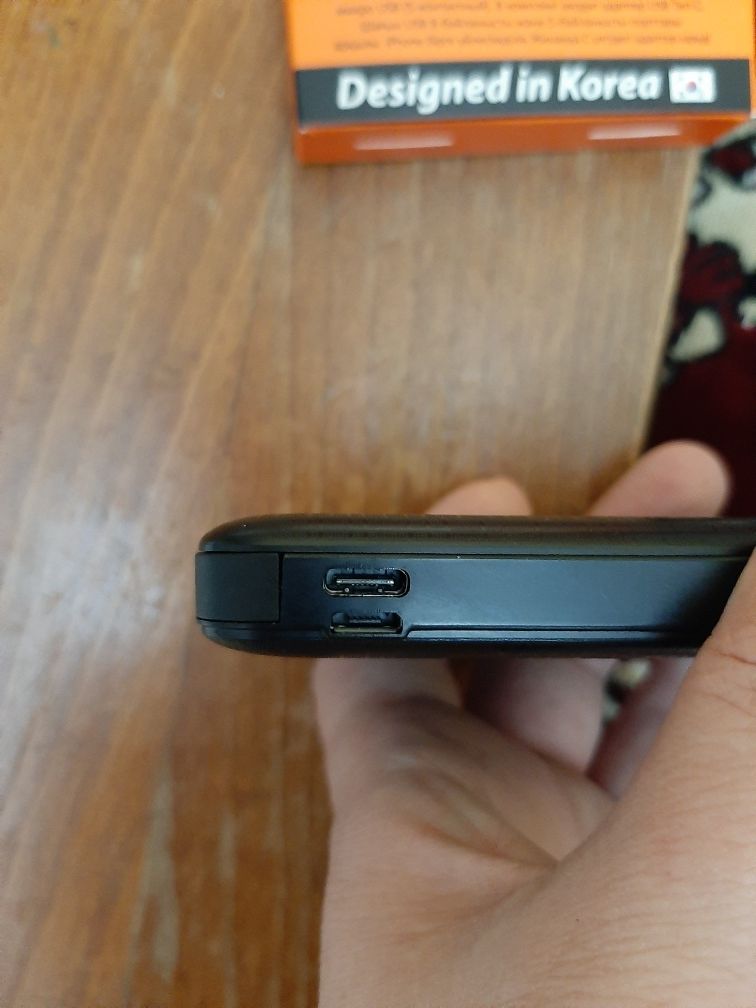 Портативный внешний аккумулятор 10000 mAh
