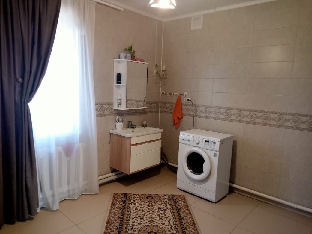 Продам дом в Шахтерском