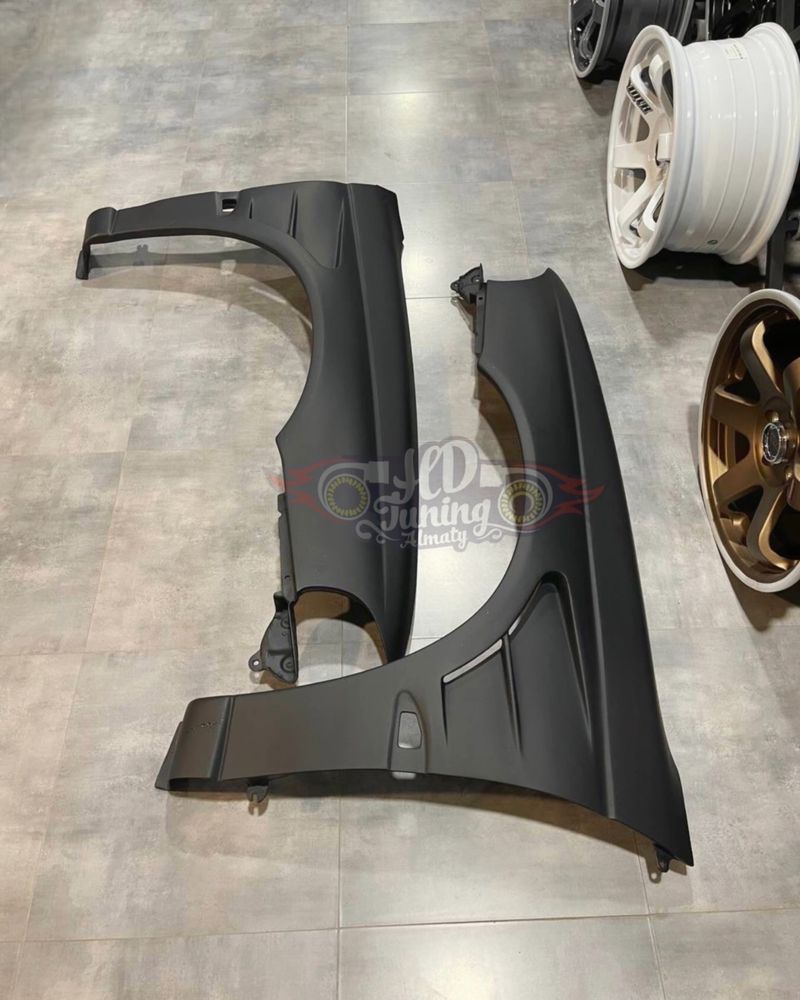 Крылья передние с жабрами Subaru Legacy BG/BD