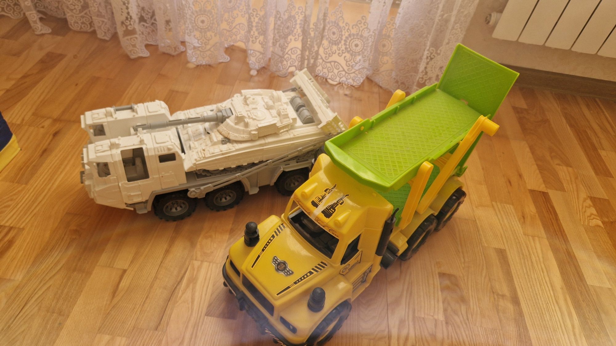 Развивающие  игрушки в хорошем состоянии