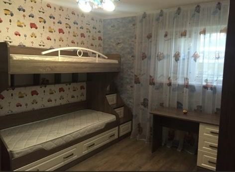 Двухъярусная кровать