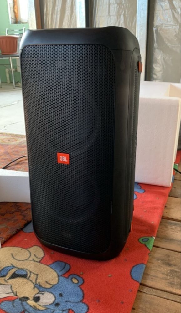 Jbl partybox 100