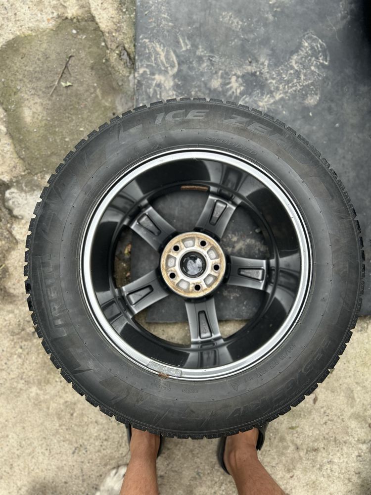Диски R17 5x114.3 + зимняя резина Pirelli Ice Zero